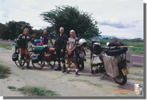 437_Argentine_cyclists_Panama