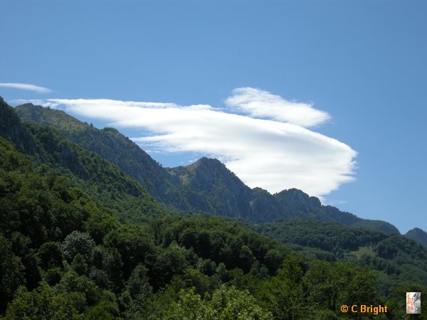 romania_2008_95_clouds.JPG